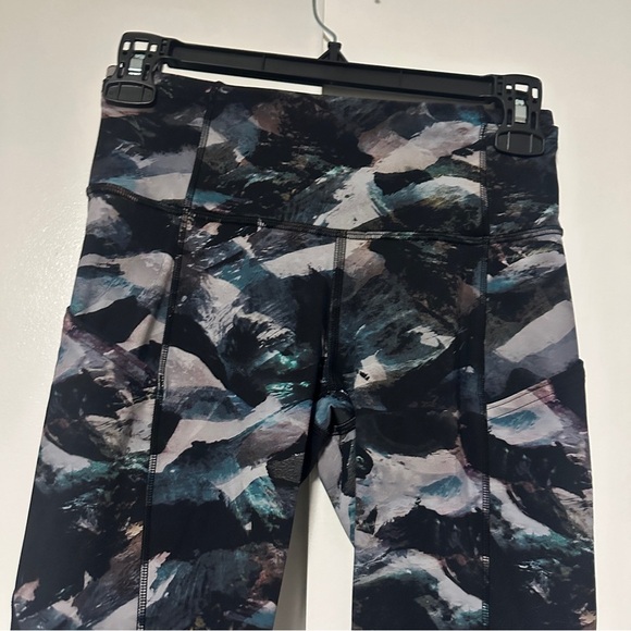 Lululemon Fast and Free Tight II 25” Non-Reflective Nulux* Size 4 - Picture 2 of 9